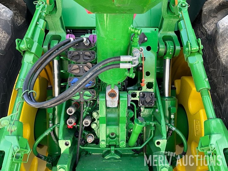 2023-john-deere-8r-310-image-27