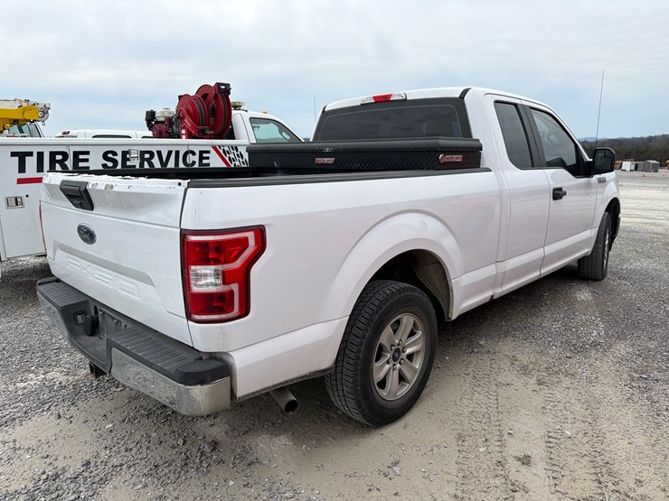 2020-ford-f150-xl-image-4