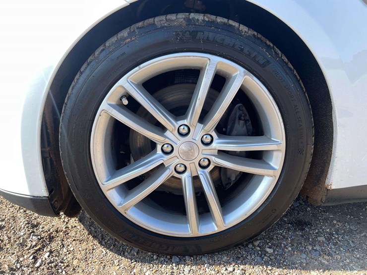 2013-tesla-model-s-4-door-sedan-(135,834-miles)-image-18