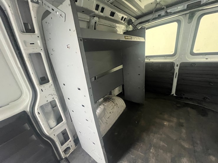 2012-chevrolet-express-g2500-image-20