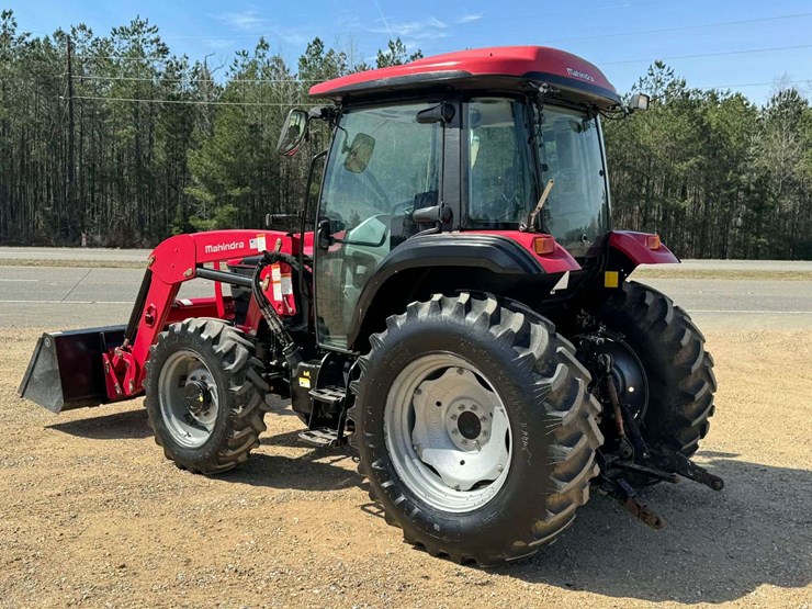 2020-mahindra-6075-image-4