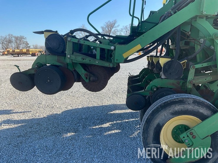 2007-john-deere-1790-image-28