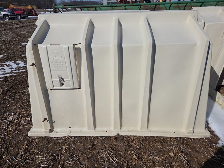 (2)-calf-tel-poly-calf-huts-(south)-image-3