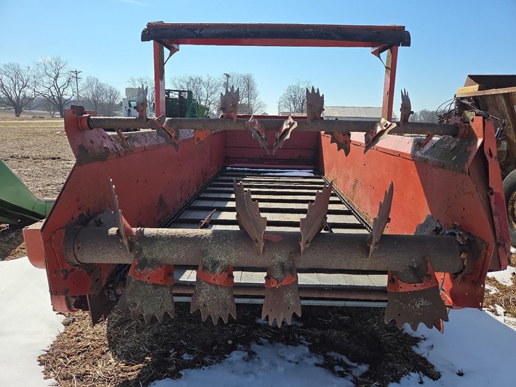 new-holland-195-image-21