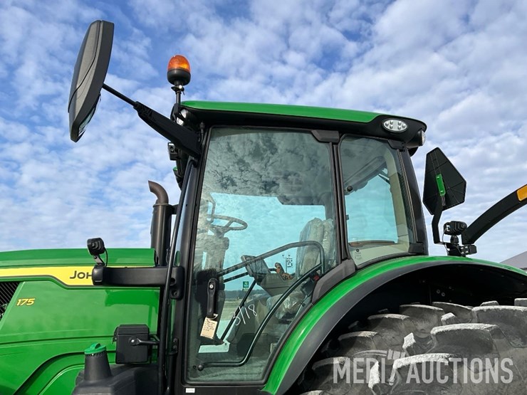 2023-john-deere-6r-175-image-15