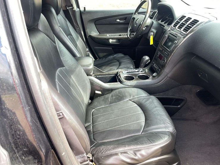 2012-gmc-acadia-denali-image-18