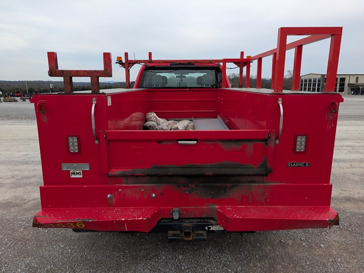 2020-ford-f350-xl-image-6