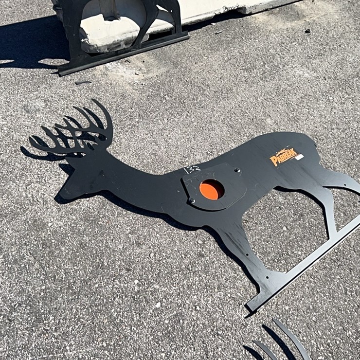 NEW PABREAK SST23 DEER SHAPED SHOOTING TARGET NEW SUPPORT EQUIPMENT