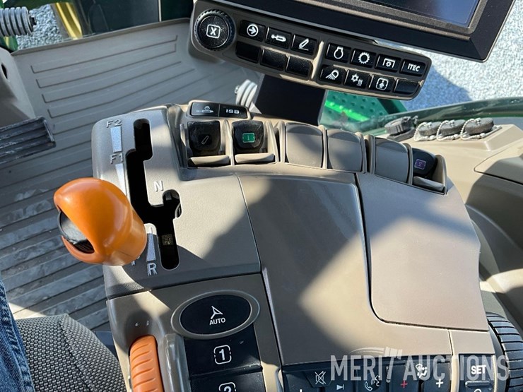 2023-john-deere-8r-310-image-43