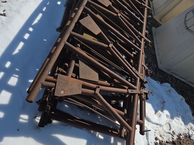 (6)-5-head-cattle-headlocks-image-1