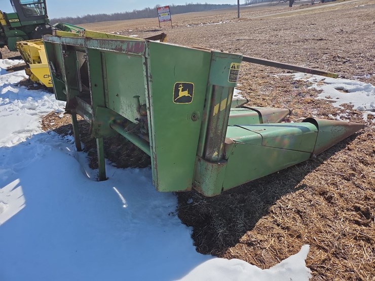 jd-484-4-row-corn-head-image-19