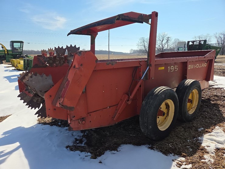 new-holland-195-image-19