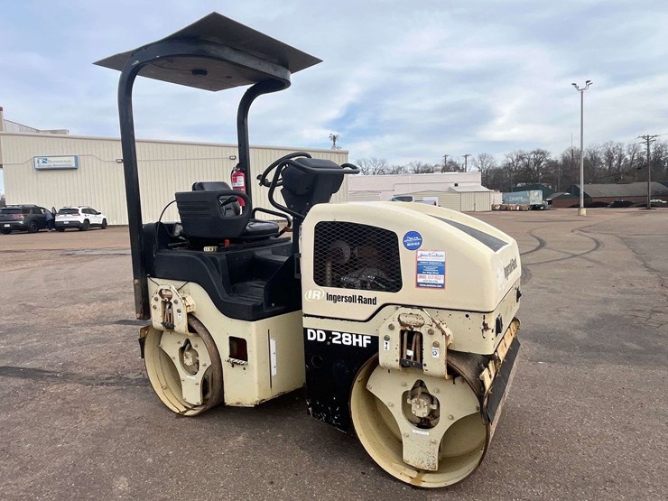 ingersoll-rand-dual-smooth-drum-roller-(1,047-hours)-image-2