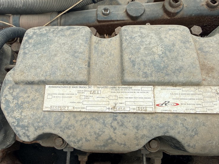 1999-mack-dm690-image-54