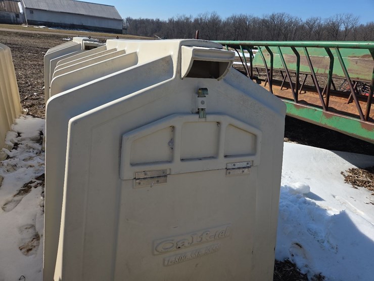 (2)-calf-tel-poly-calf-huts-(middle)-image-14