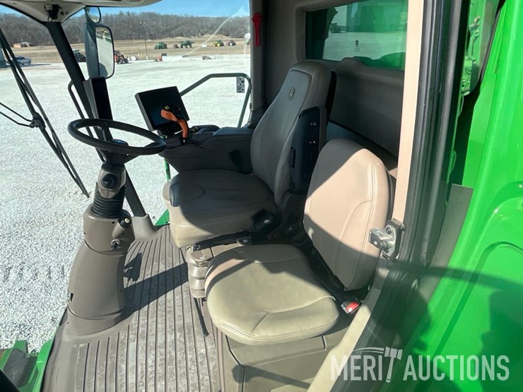 2021-john-deere-s790-image-36