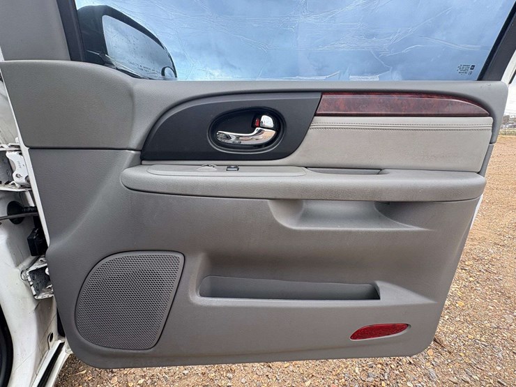 2006-gmc-envoy-image-22