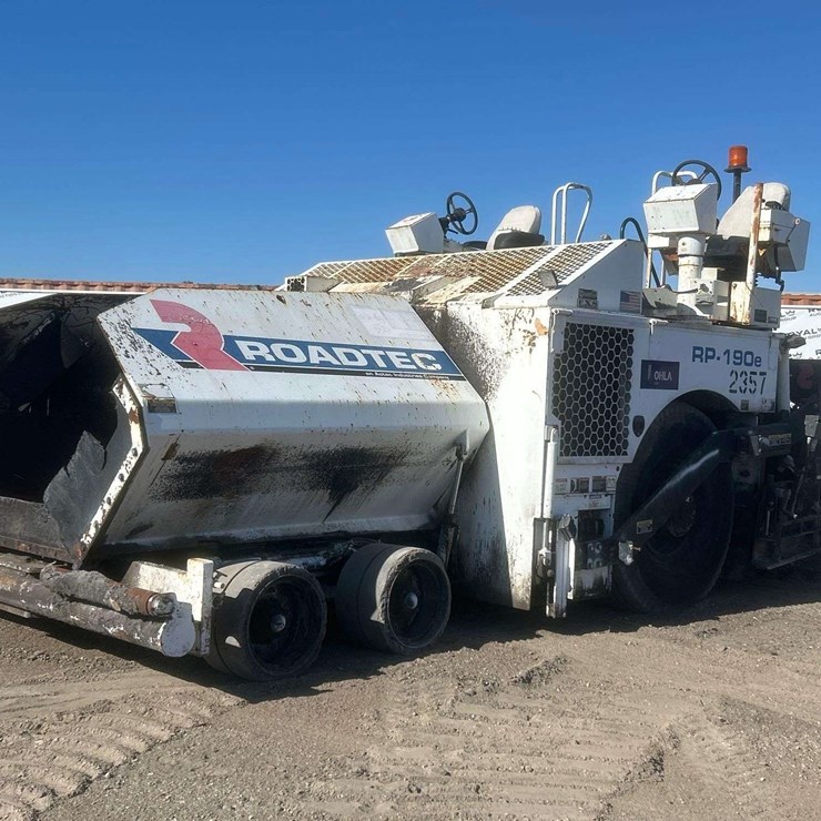 2018 ROADTEC RP190E