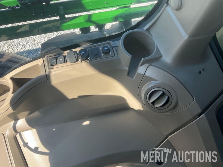 2022-john-deere-410r-image-41