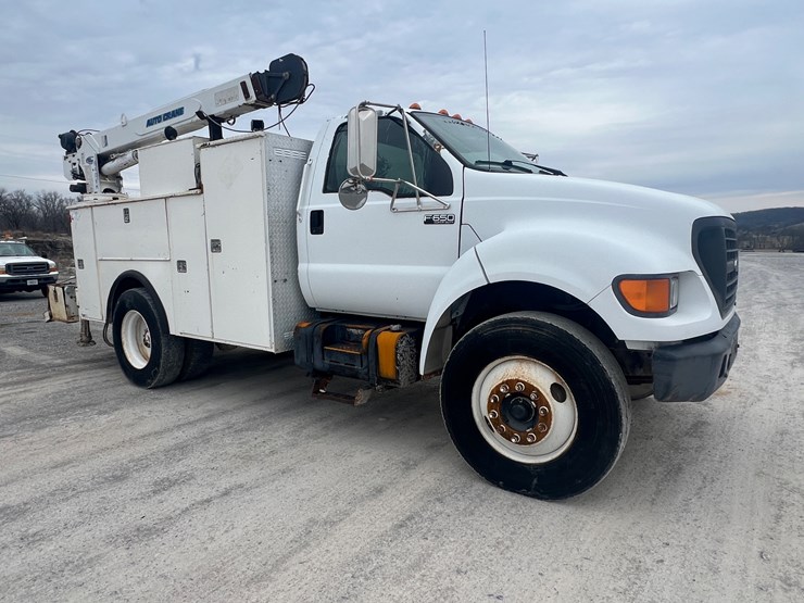 2000-ford-f650-image-2