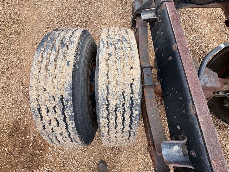 1985-ford-f700-image-19