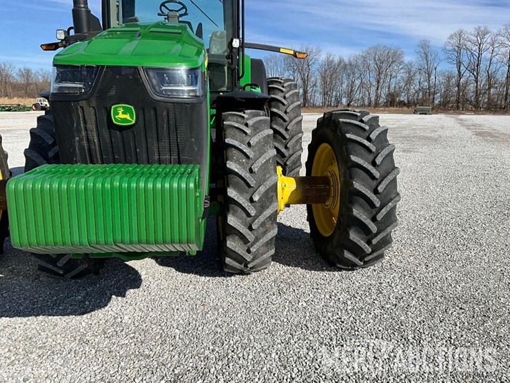2023-john-deere-8r-310-image-10