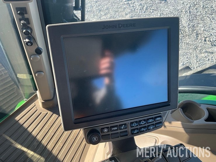 2023-john-deere-8r-310-image-38