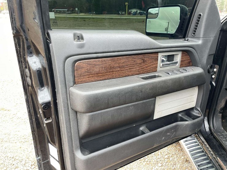 2014-ford-f150-lariat-image-9