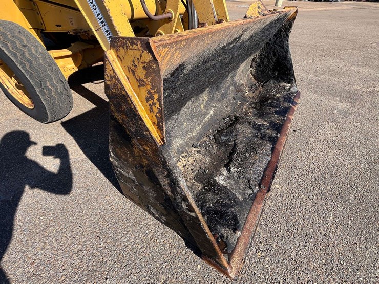 2001-deere-310g-image-26