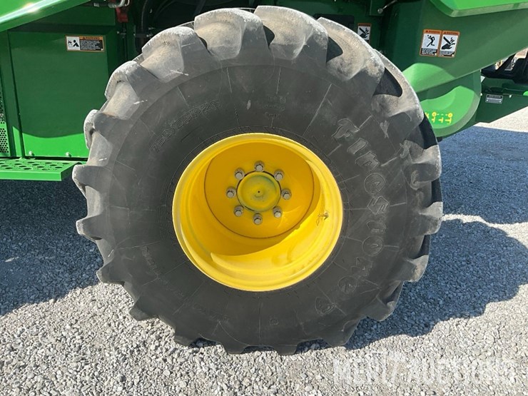2021-john-deere-s790-image-19
