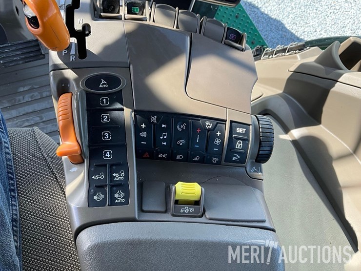 2023-john-deere-8r-310-image-42