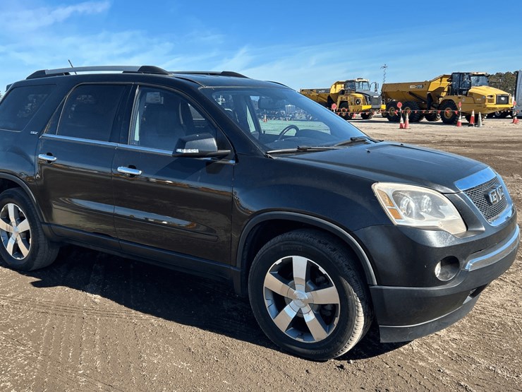 2012-gmc-acadia-slt-image-1