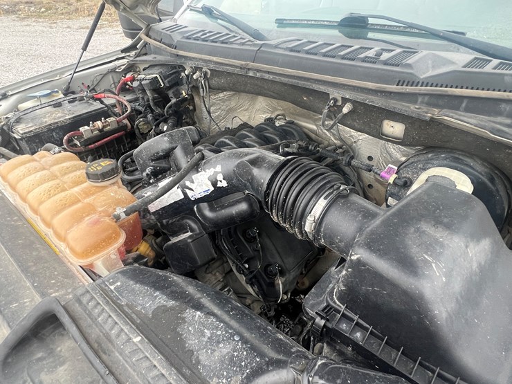 2015-ford-f150-xl-image-32