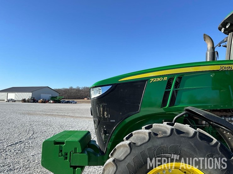2014-john-deere-7230r-image-11