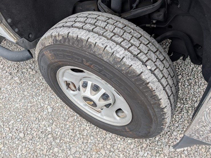 2017-chevrolet-1500-image-11