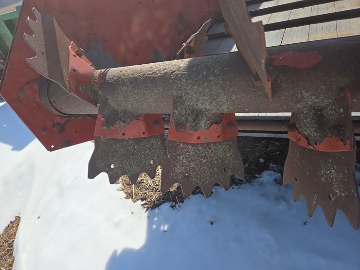 new-holland-195-image-24