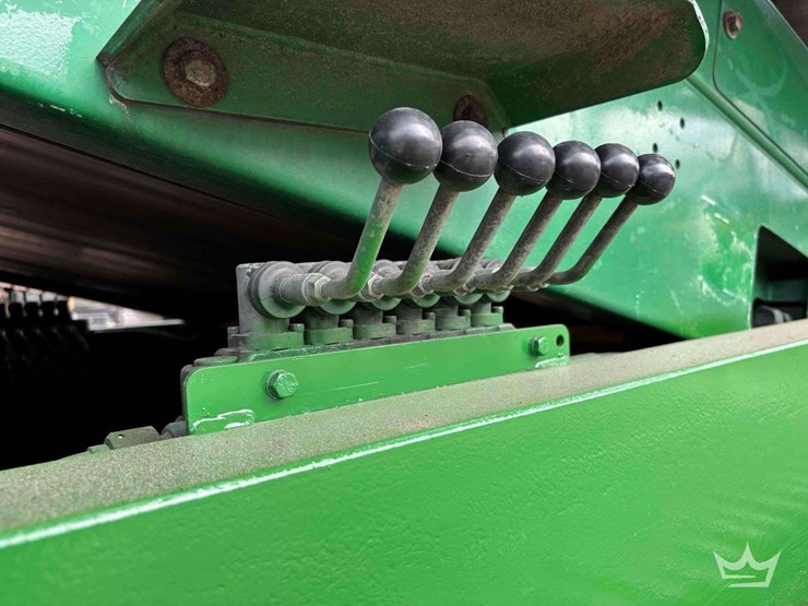 2020-mccloskey-r155-image-47