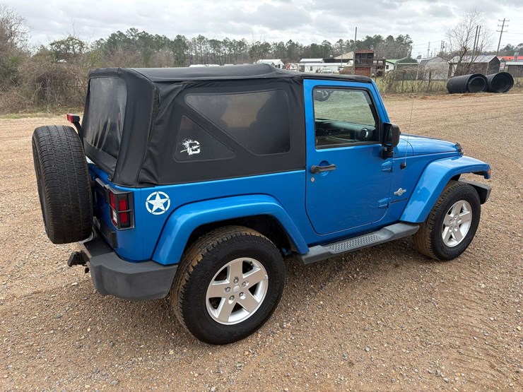 2014-jeep-wrangler-image-3