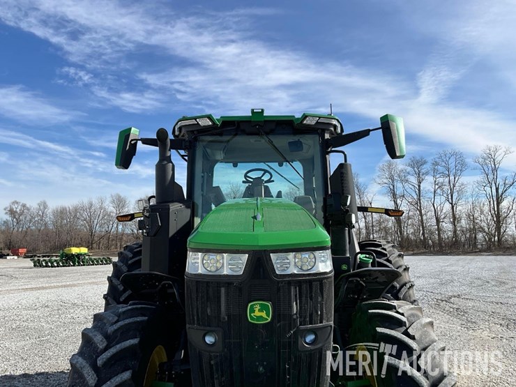 2022-john-deere-7r-210-image-9