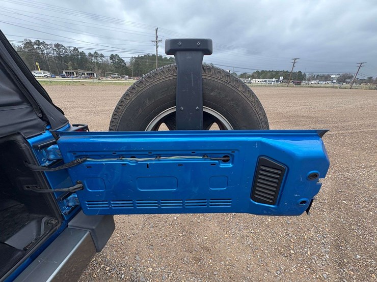 2014-jeep-wrangler-image-18