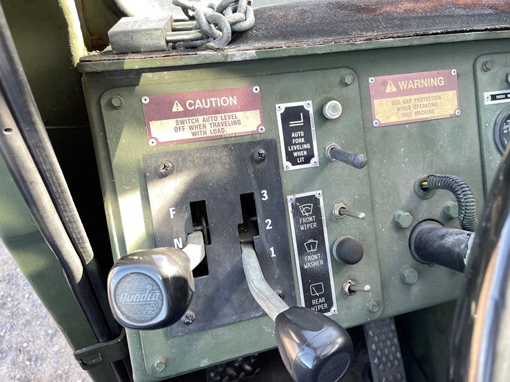 #1019-•-1991-skytrak-telehandler-image-50