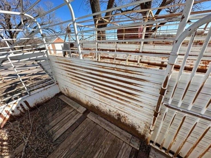 1999-gooseneck-livestock-trailer-image-11