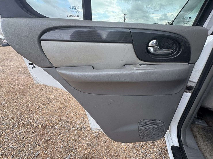 2006-gmc-envoy-image-16