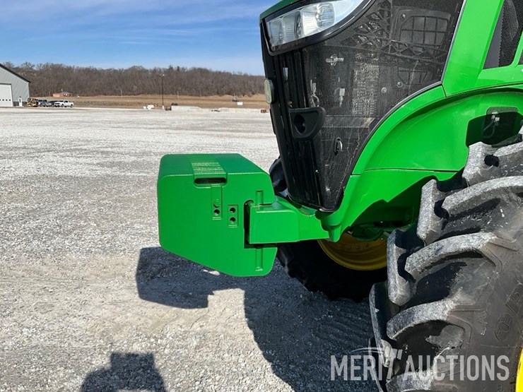 2022-john-deere-7r-210-image-11