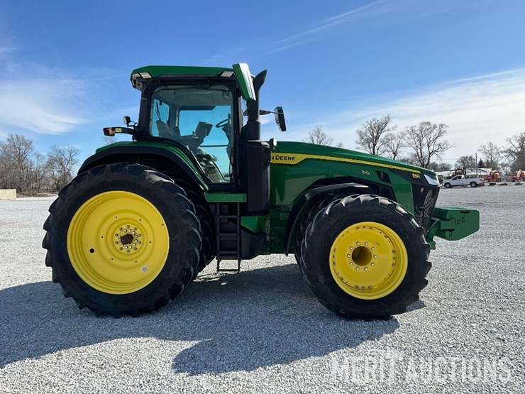 2023-john-deere-8r-310-image-5