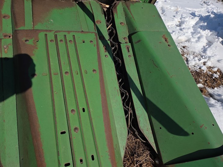 jd-484-4-row-corn-head-image-9