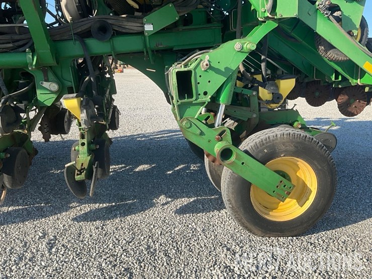 2007-john-deere-1790-image-18