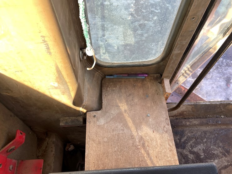 caterpillar-140g-image-45