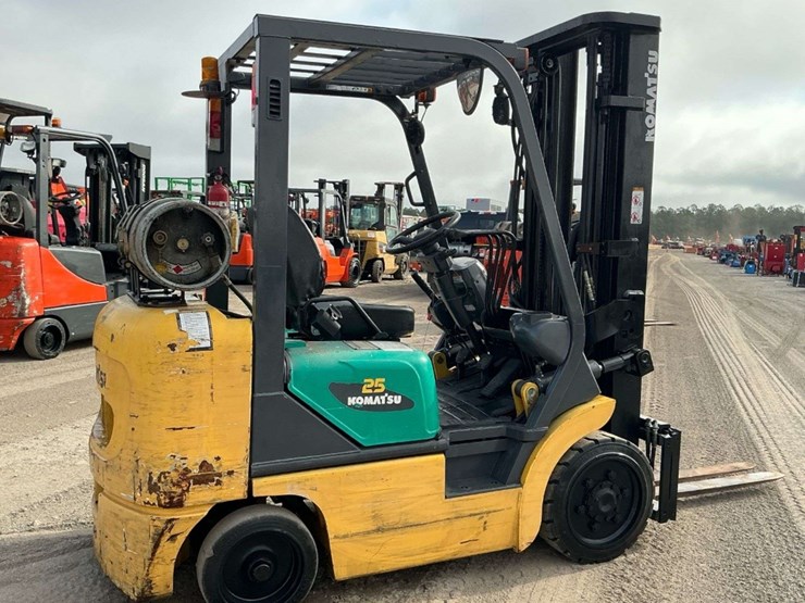 2005-komatsu-fg25st-14-image-1