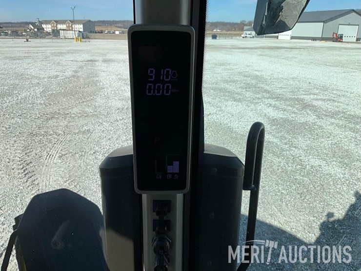 2022-john-deere-7r-210-image-55